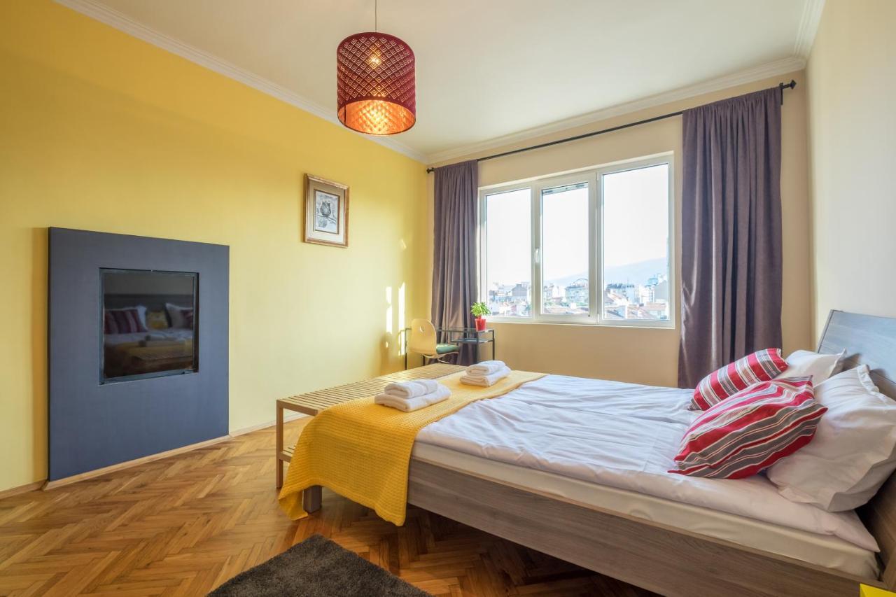 Artistic & Spacious 2Bd Central Apt By Flat Mаnager Sofia Luaran gambar