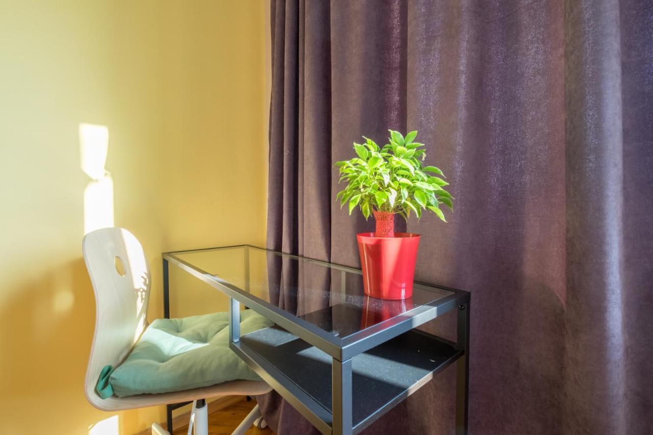 Artistic & Spacious 2Bd Central Apt By Flat Mаnager Sofia Luaran gambar