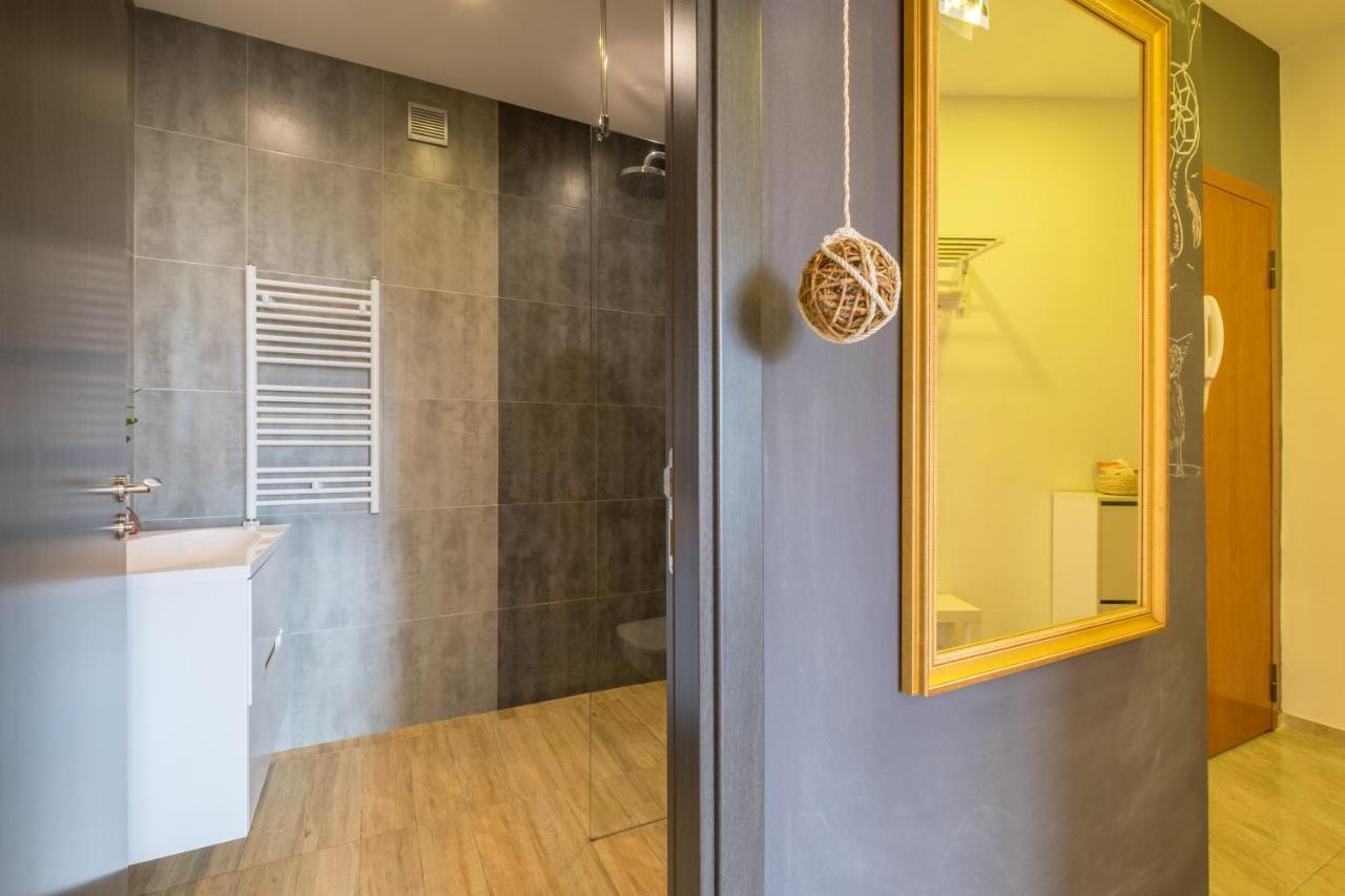 Artistic & Spacious 2Bd Central Apt By Flat Mаnager Sofia Luaran gambar